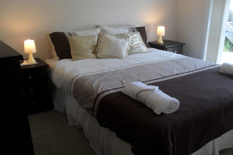 Photo of property in 54 Lincoln Avenue, Tawa, Wellington, 5028