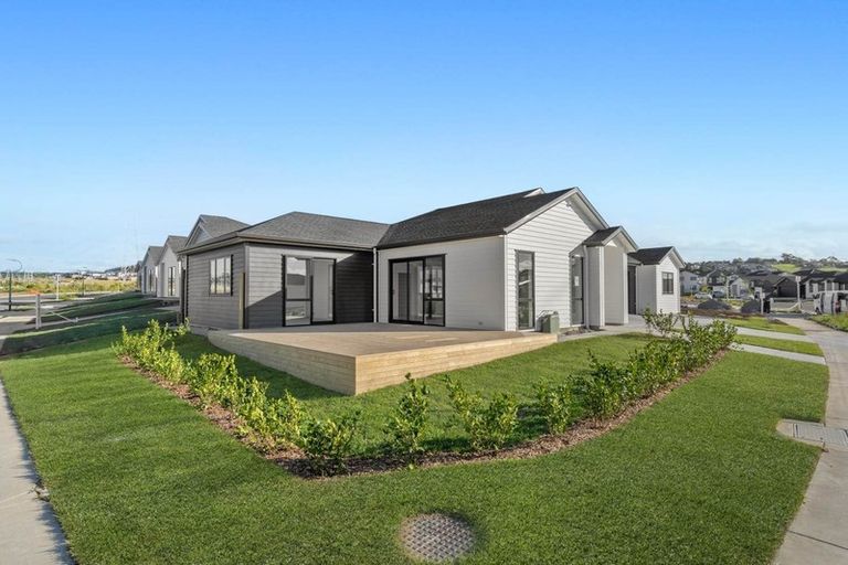 Photo of property in 34 Drumconnell Drive, Flat Bush, Auckland, 2019