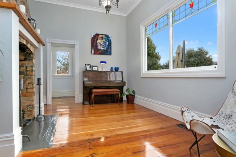 Photo of property in 20 Queen Street, Cambridge, 3434