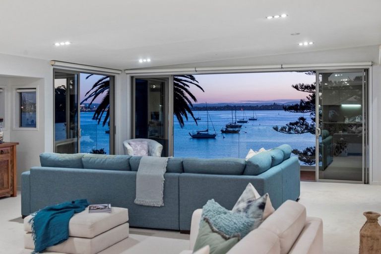 Photo of property in 11 The Mall, Mount Maunganui, 3116