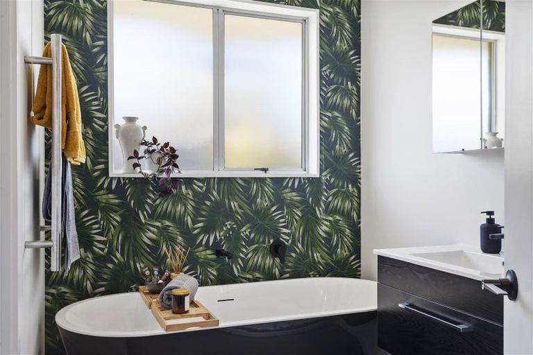 Photo of property in 65 Johns Road, Rangiora, 7400