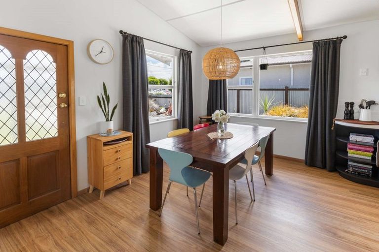 Photo of property in 11 Augustus Street, Carterton, 5713