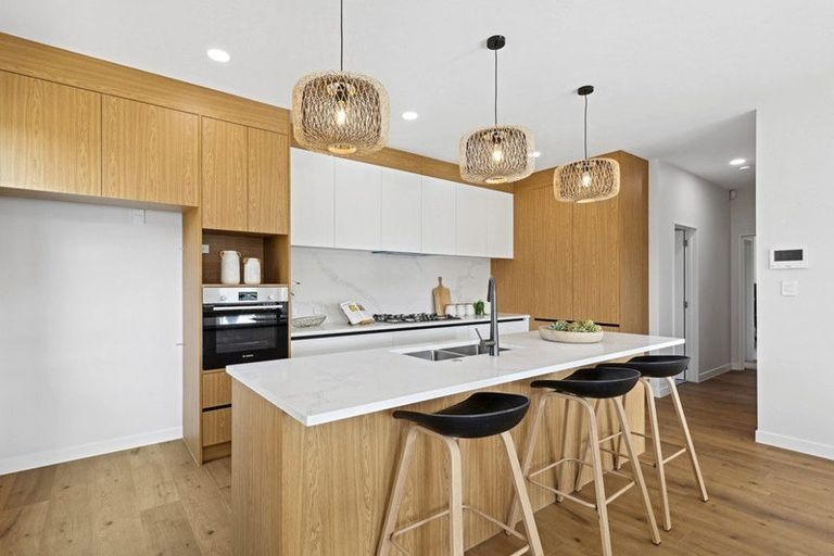 Photo of property in 2 Kanono Way, Helensville, 0800