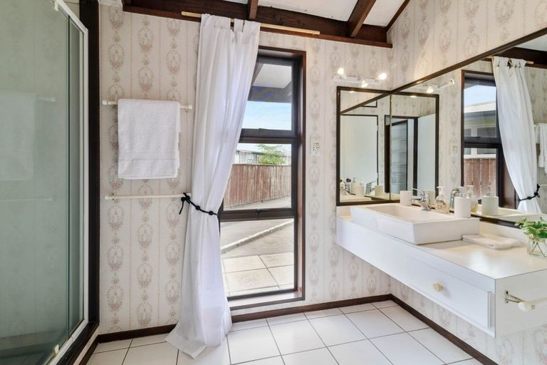 Photo of property in 1341unit Hinemoa Street, Rotorua, 3010