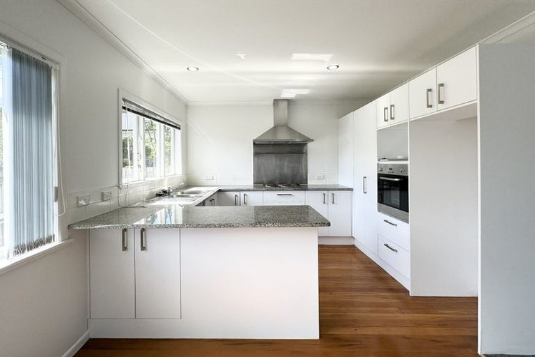 Photo of property in 79 Stanley Road, Glenfield, Auckland, 0629