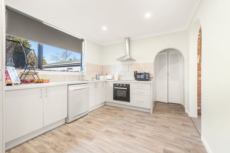 Photo of property in 8 Helena Street, Lumsden, 9730