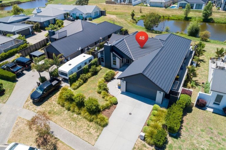 Photo of property in 48 Cassinia Close, Papamoa Beach, Papamoa, 3118