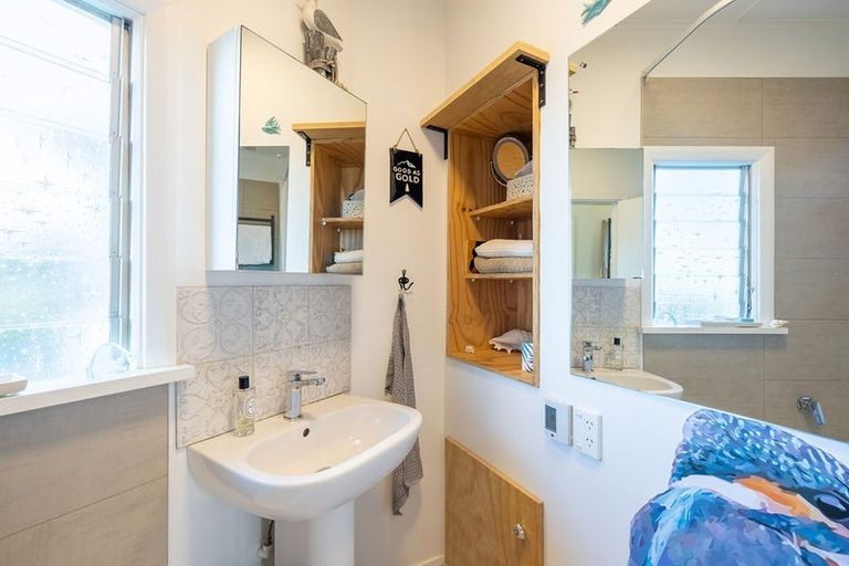 Photo of property in 151 Easther Crescent, Kew, Dunedin, 9012