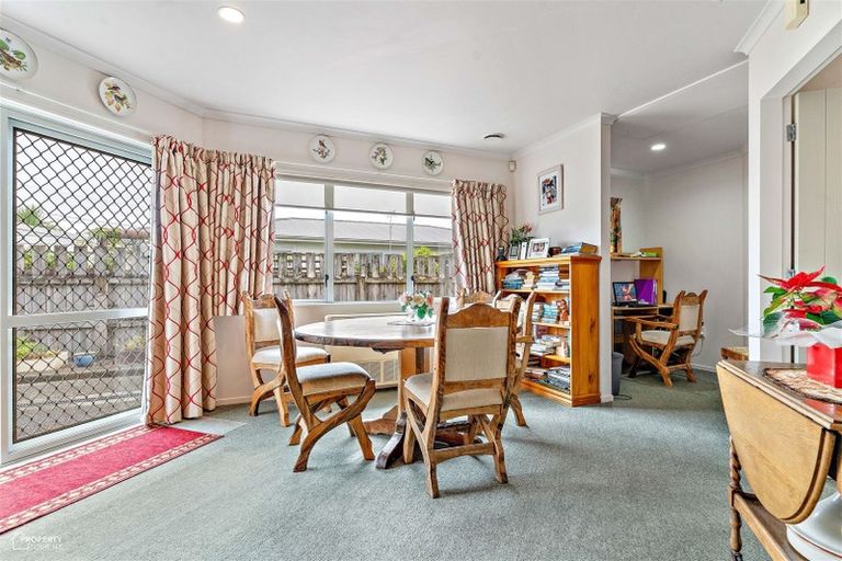 Photo of property in 10 Massey Place, Masterton, 5810