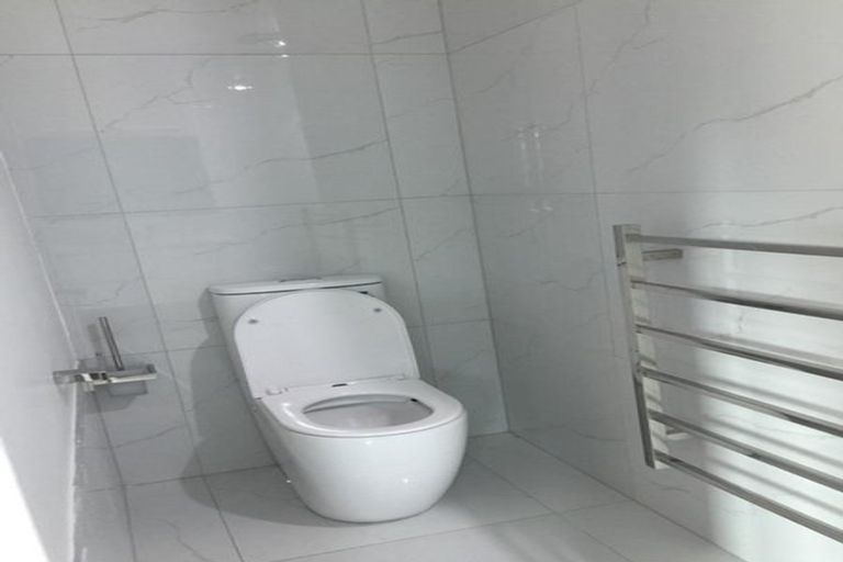 Photo of property in 2c Laurie Avenue, Papakura, 2110