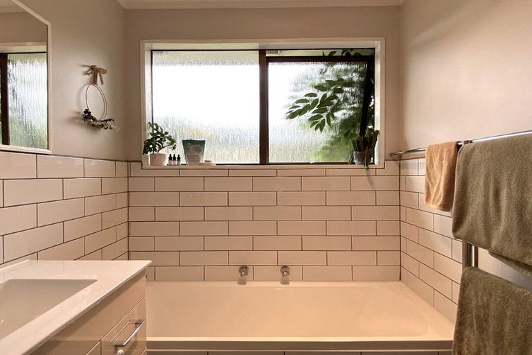 Photo of property in 1 Langstone Street, Welcome Bay, Tauranga, 3112