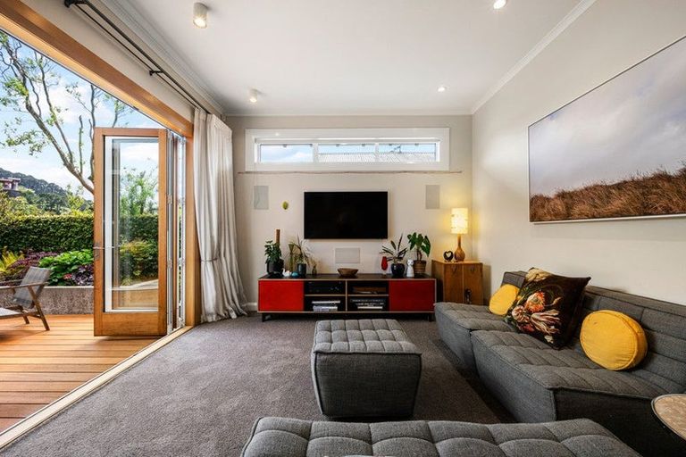 Photo of property in 12 Trevor Terrace, Newtown, Wellington, 6021