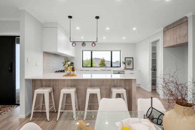 Photo of property in 24 Drower Glen, Flagstaff, Hamilton, 3210