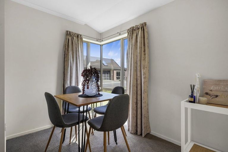 Photo of property in 3 Reeves Road, Rangiora, 7400