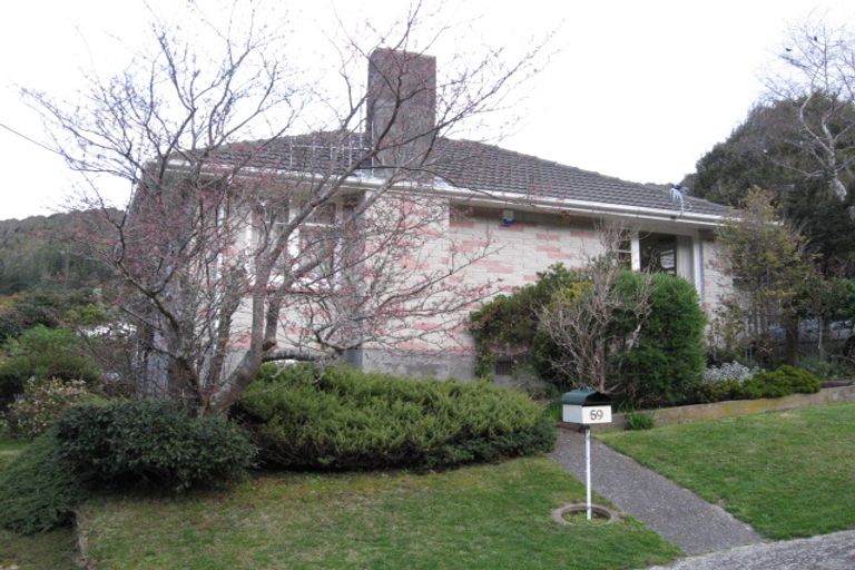 Photo of property in 59 Lees Grove, Wainuiomata, Lower Hutt, 5014