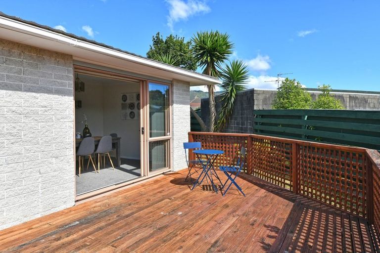 Photo of property in 18 De Menech Grove, Avalon, Lower Hutt, 5011