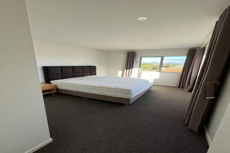 Photo of property in 19 Tihema Lane, Westgate, Auckland, 0614