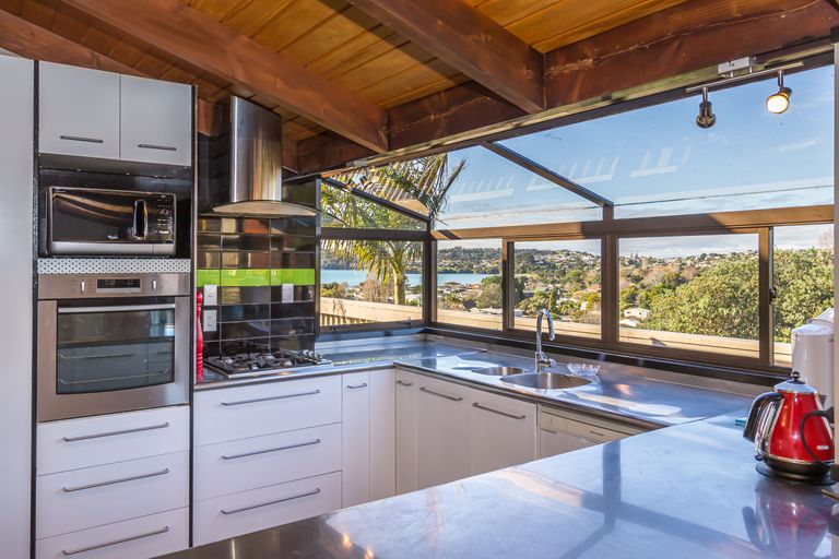 Photo of property in 47 Layton Road, Manly, Whangaparaoa, 0930