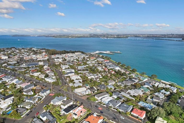 Photo of property in 37 Calliope Road, Devonport, Auckland, 0624
