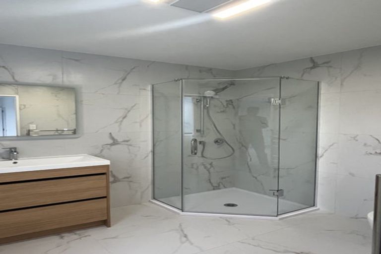 Photo of property in 1 Boys Place, Pakuranga Heights, Auckland, 2010