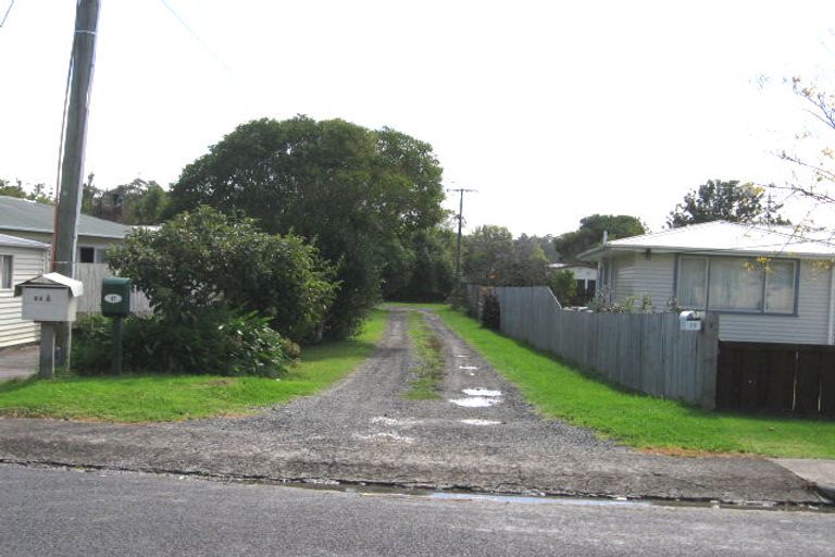 Photo of property in 35 Harrington Road, Henderson, Auckland, 0610