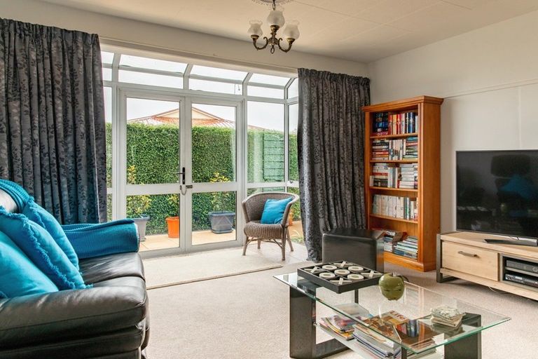 Photo of property in 51 Brougham Street, Westport, 7825