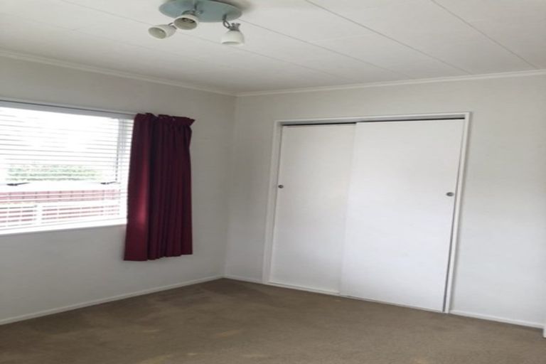 Photo of property in 15 Lancaster Street, Levin, 5510
