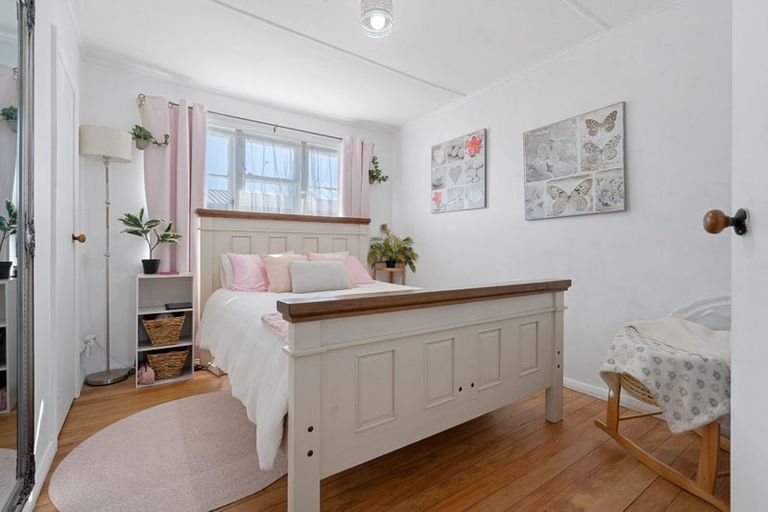 Photo of property in 32 Kummer Crescent, Masterton, 5810