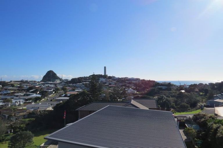 Photo of property in 31 Crownhill Street, Spotswood, New Plymouth, 4310