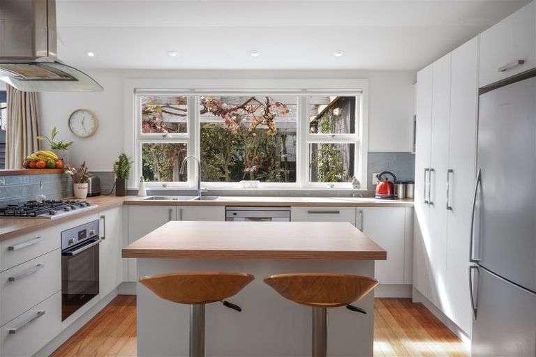 Photo of property in 115 Nayland Street, Sumner, Christchurch, 8081