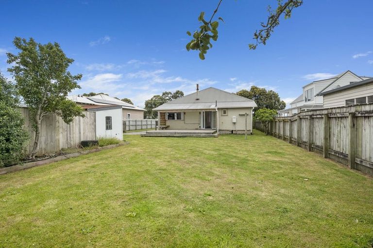 Photo of property in 278 South Road, Hawera, 4610