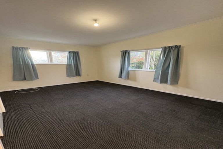 Photo of property in 74 Valley Road, Paraparaumu, 5032
