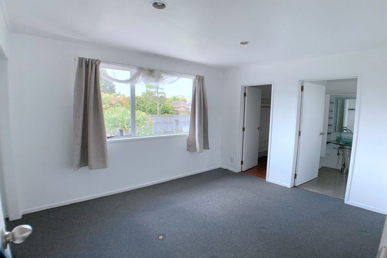 Photo of property in 385 Bucklands Beach Road, Bucklands Beach, Auckland, 2012