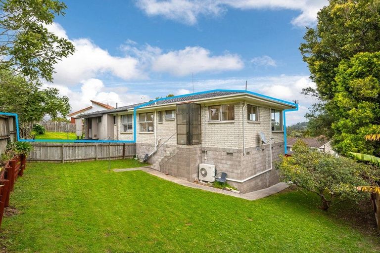 Photo of property in 1/14a Camrose Place, Glenfield, Auckland, 0629