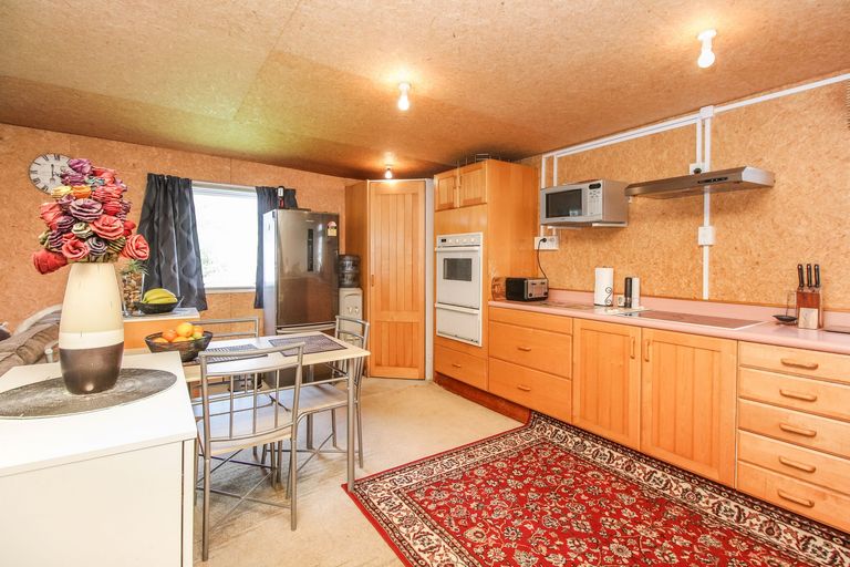 Photo of property in 5 Karina Place, Glen Eden, Auckland, 0602