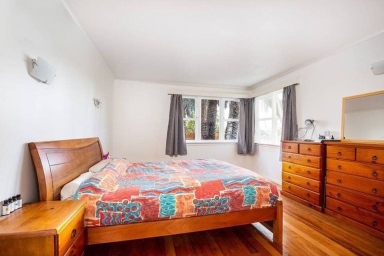 Photo of property in 4 Mary Keane Lane, Parakai, 0830