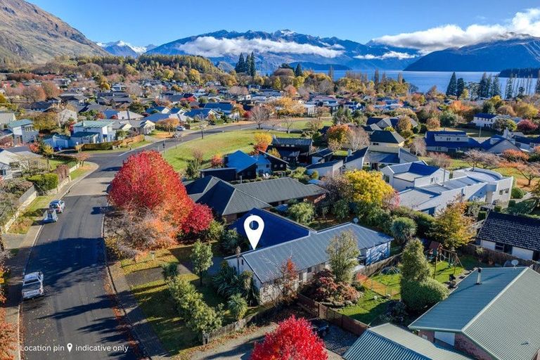 Photo of property in 52 Meadowstone Drive, Wanaka, 9305