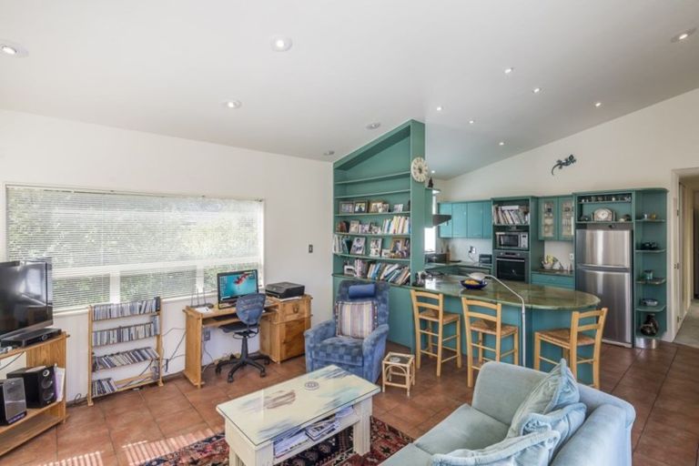 Photo of property in 43 Langdale Avenue, Paraparaumu, 5032