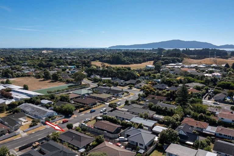 Photo of property in 25a Oriwa Street, Waikanae, 5036