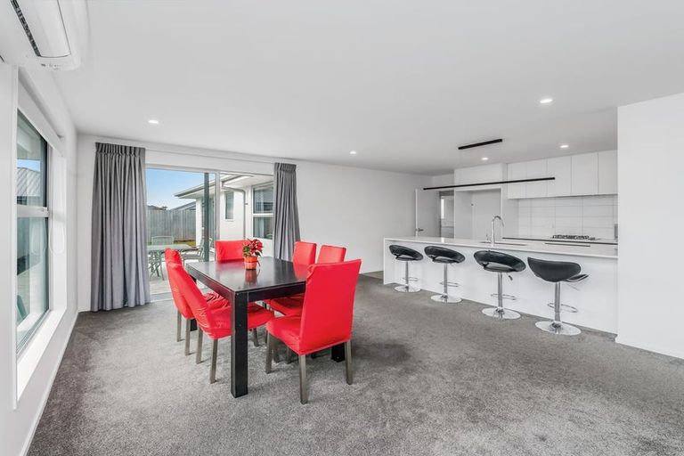 Photo of property in 17 Lewis Crescent, Rolleston, 7614