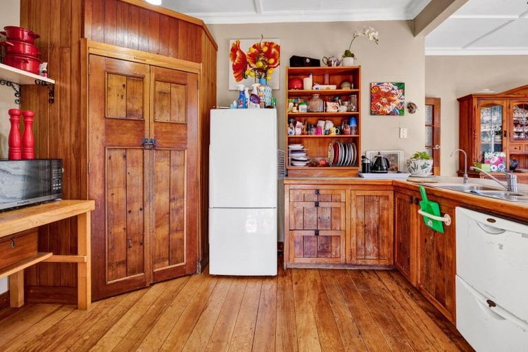 Photo of property in 30 Ariel Street, Stratford, 4332