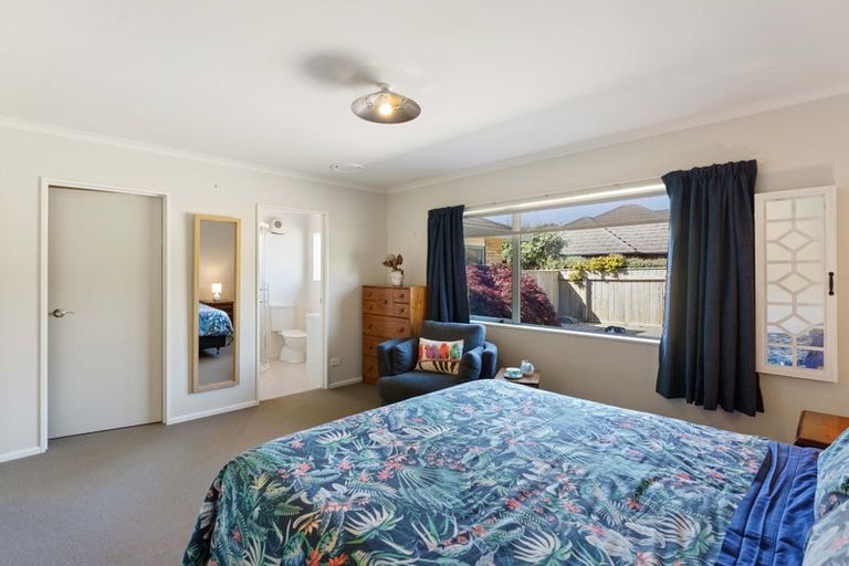 Photo of property in 57 Regent Drive, Paraparaumu Beach, Paraparaumu, 5032