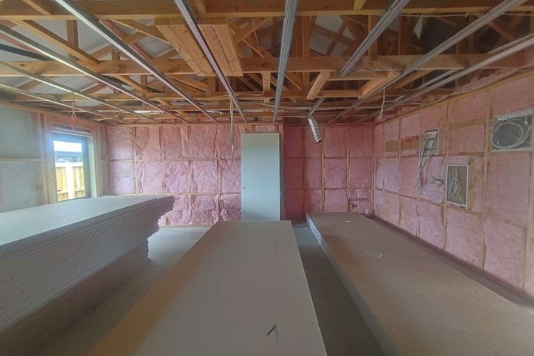 Photo of property in 19 Ellmers Street, Woodend, 7691