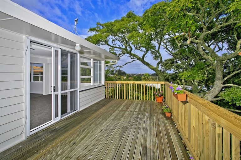 Photo of property in 1/223 Eskdale Road, Birkenhead, Auckland, 0626