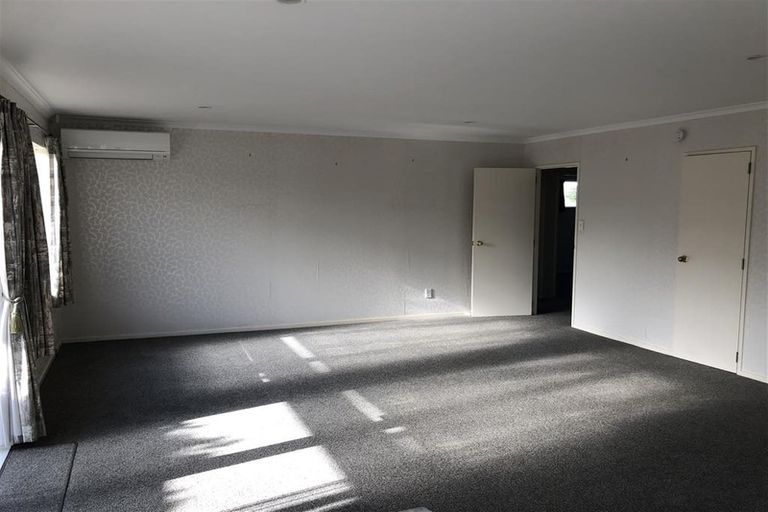 Photo of property in 24b Palmgreen Court, Stanmore Bay, Whangaparaoa, 0932