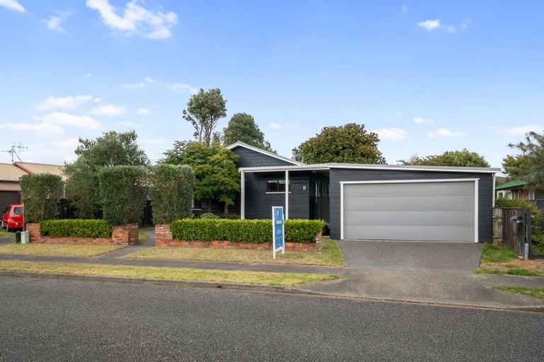 Photo of property in 11 Sunburst Court, Paraparaumu Beach, Paraparaumu, 5032