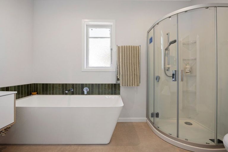 Photo of property in 18 Olwyn Terrace, Dinsdale, Hamilton, 3204