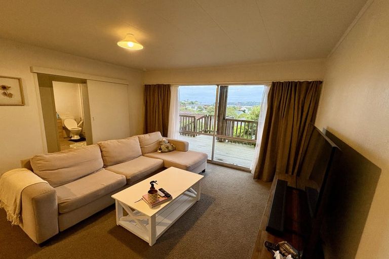 Photo of property in 22 Tower Hill, Stanmore Bay, Whangaparaoa, 0930