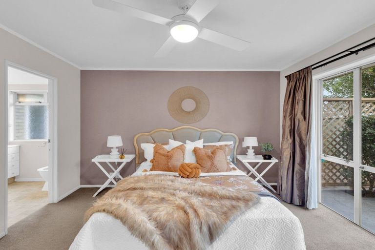 Photo of property in 18 Halcione Close, Flagstaff, Hamilton, 3210