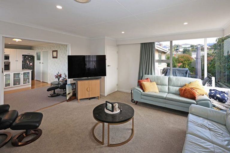 Photo of property in 16 Ure Street, South Hill, Oamaru, 9400